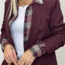 camicia asimmetrica con applicazione sul colletto asymmetric